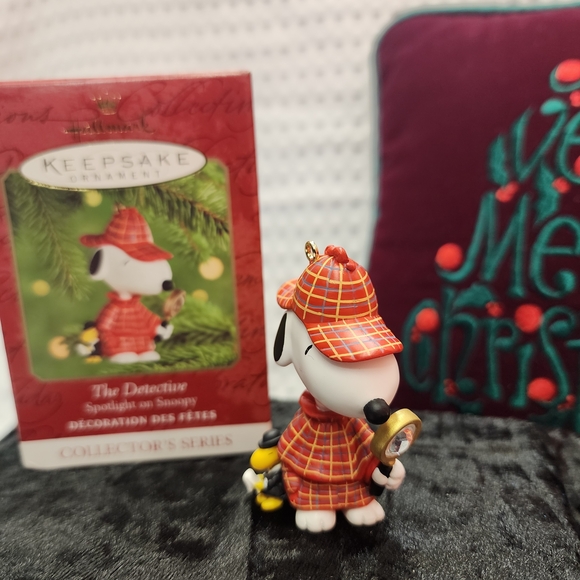Hallmark The Detective, Spotlight On Snoopy Ornament - Collector's Series. - Picture 3 of 6